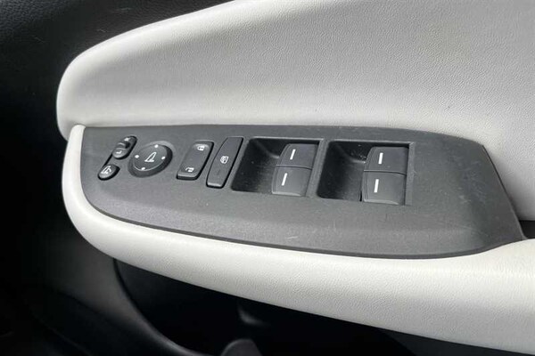 Used Honda Jazz 2022 for sale - 75698901: Photo 18