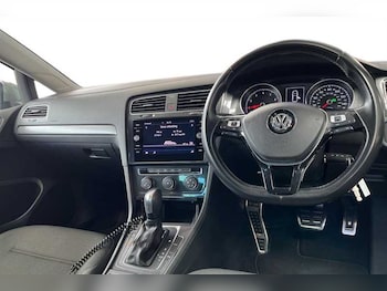Used Volkswagen Golf 2019 for sale - 78743310: Photo