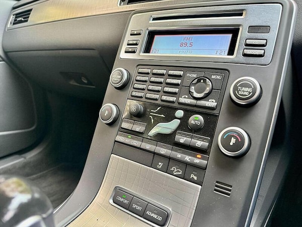 Used Volvo XC70 for sale - 76311213: Photo 15