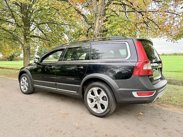 Used Volvo XC70 for sale - 76311213: Photo 3