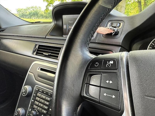 Used Volvo V70 for sale - 76311209: Photo 22