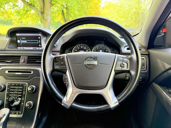 Used Volvo V70 for sale - 76311209: Photo 26