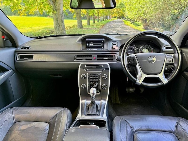 Used Volvo V70 for sale - 76311209: Photo 30