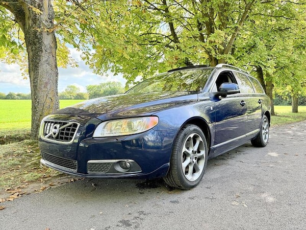 Used Volvo V70 for sale - 76311209: Photo 3