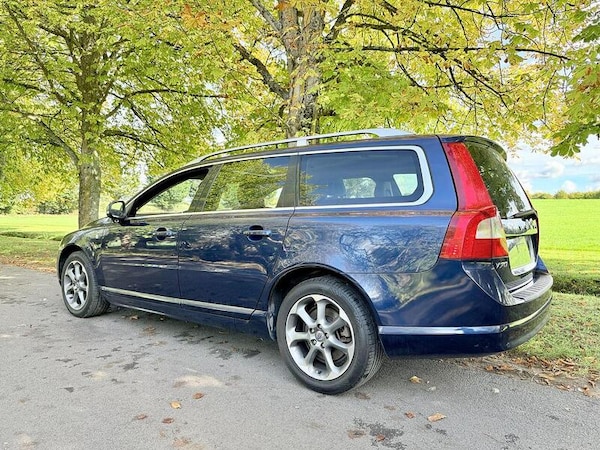 Used Volvo V70 for sale - 76311209: Photo 5