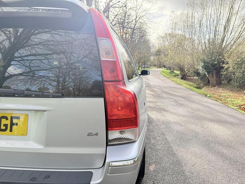 Used Volvo V70 2016 for sale - 76778055: Photo 10