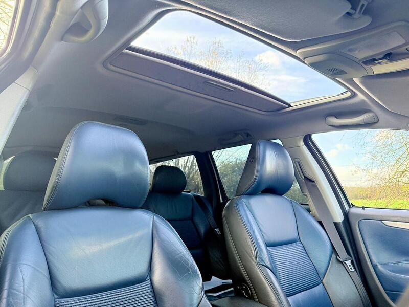 Used Volvo V70 2016 for sale - 76778055: Photo 21