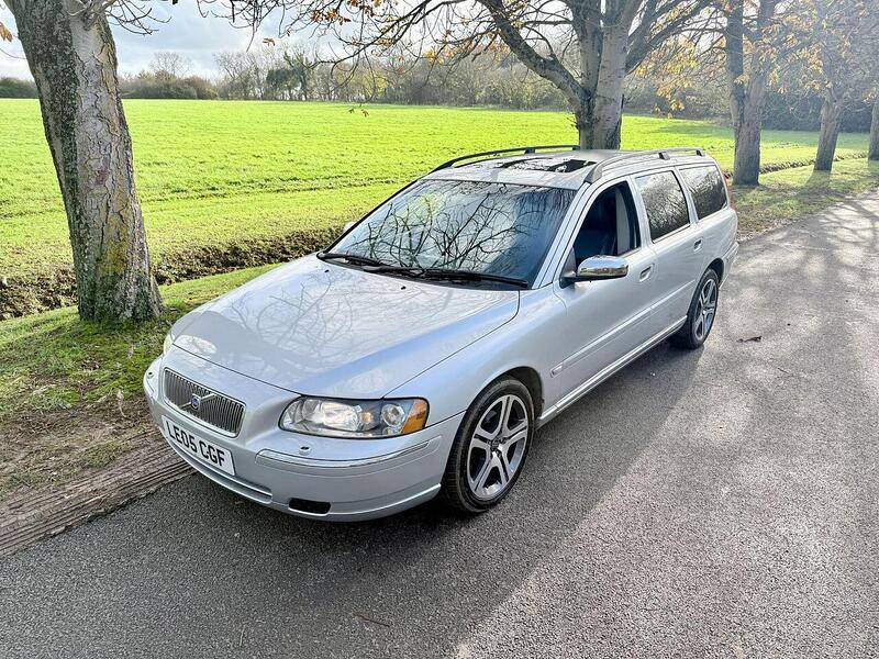 Used Volvo V70 2016 for sale - 76778055: Photo 3