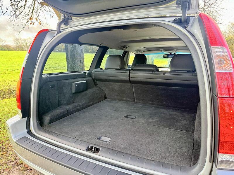 Used Volvo V70 2016 for sale - 76778055: Photo 32