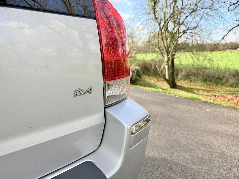 Used Volvo V70 2016 for sale - 76778055: Photo 40