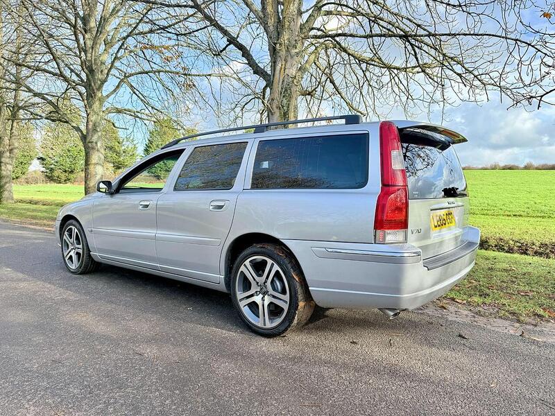 Used Volvo V70 2016 for sale - 76778055: Photo 5