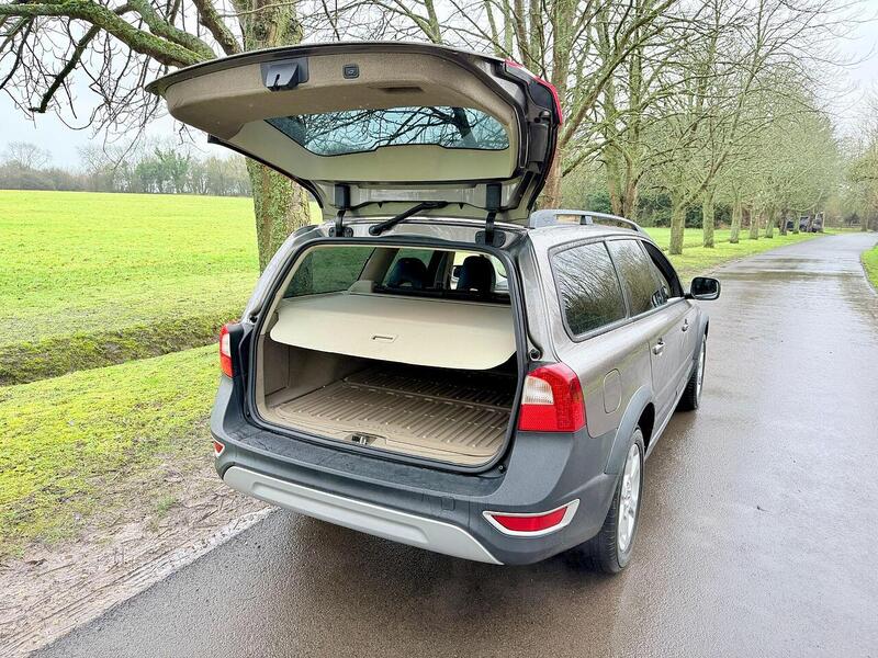 Used Volvo XC70 for sale - 77461203: Photo 43