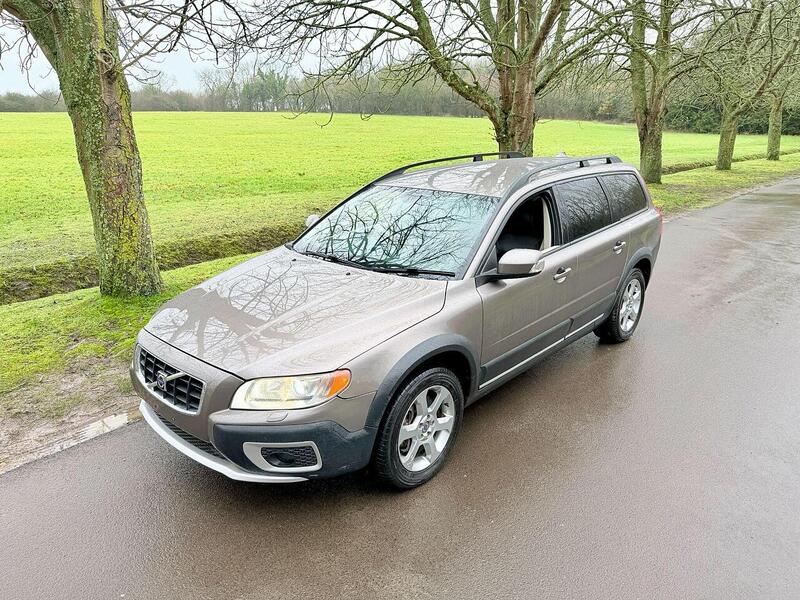 Used Volvo XC70 for sale - 77461203: Photo 6