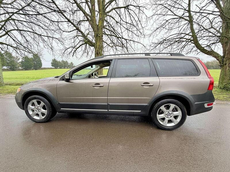 Used Volvo XC70 for sale - 77461203: Photo 9