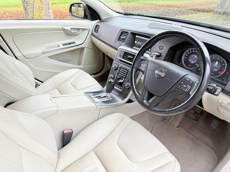 Used Volvo V60 for sale - 76496959: Photo 17