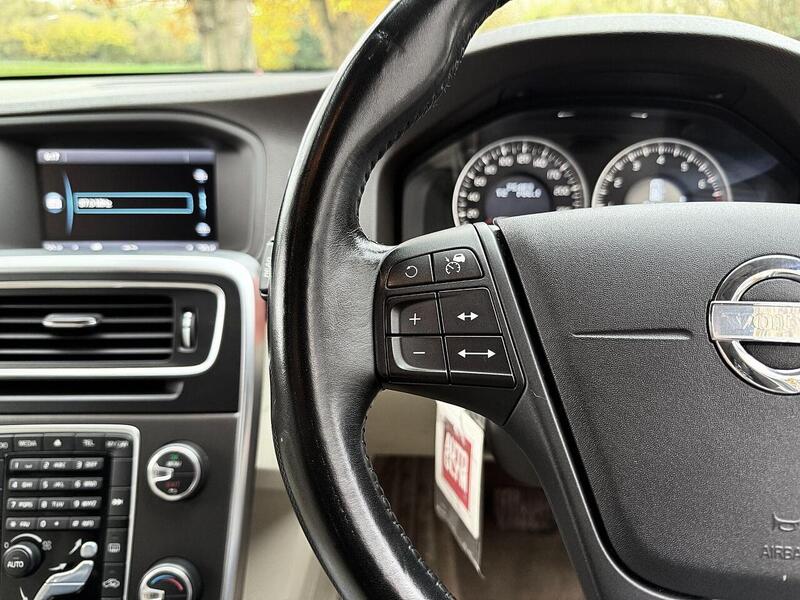 Used Volvo V60 for sale - 76496959: Photo 25