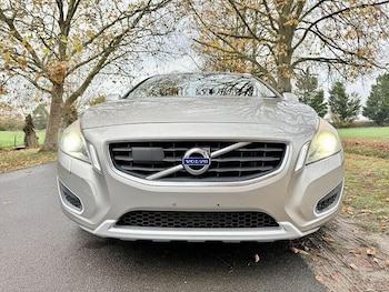 Used Volvo V60 2011 for sale - 76496959: Photo