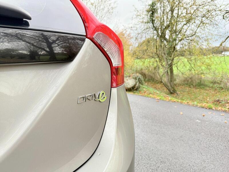 Used Volvo V60 for sale - 76496959: Photo 40