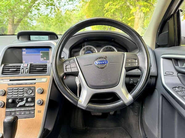 Used Volvo XC60 2025 for sale - 76311198: Photo 30