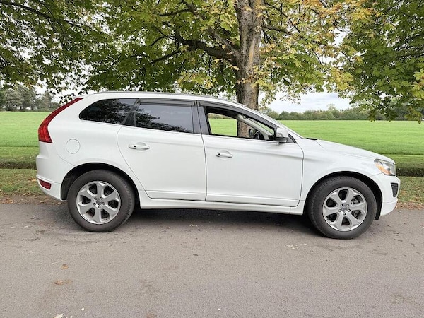Used Volvo XC60 2025 for sale - 76311198: Photo 8