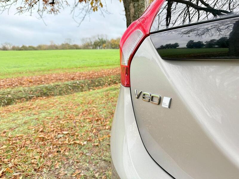 Used Volvo V60 2025 for sale - 77264059: Photo 41