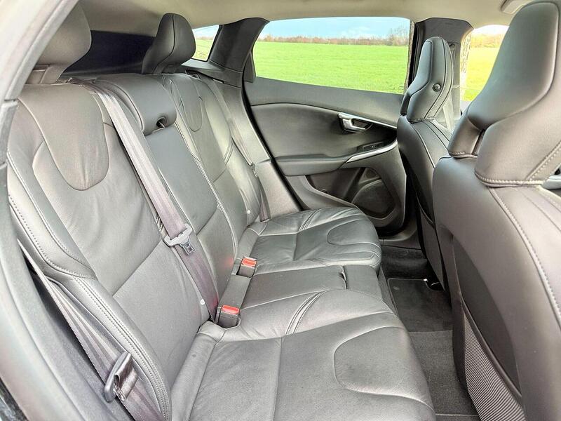 Used Volvo V40 for sale - 76496961: Photo 16