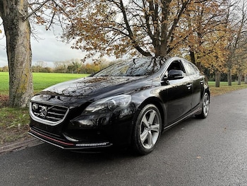 Used Volvo V40 2013 for sale - 76496961: Photo