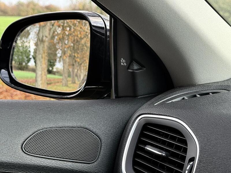 Used Volvo V40 for sale - 76496961: Photo 51