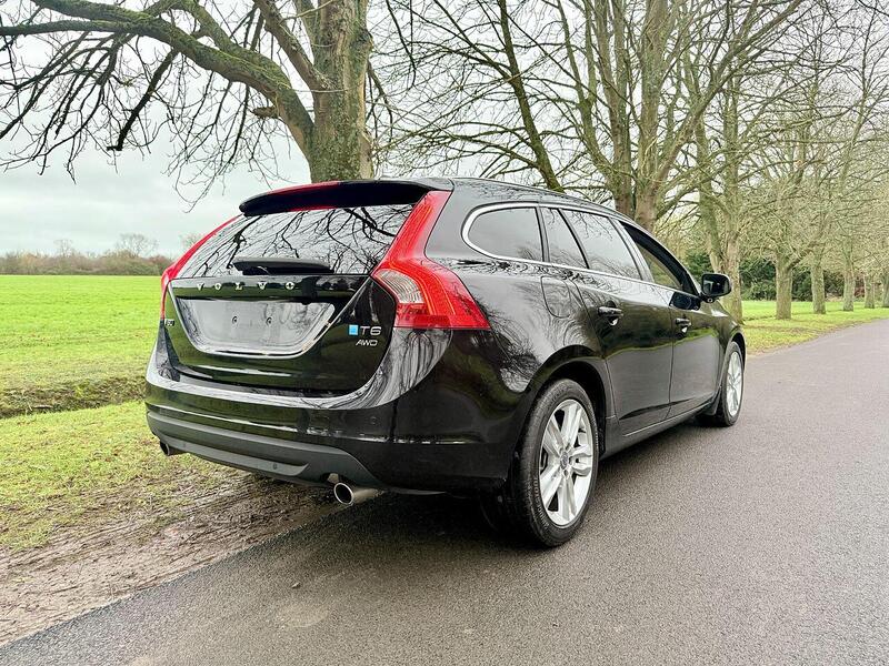 Used Volvo V60 2025 for sale - 77264080: Photo 11