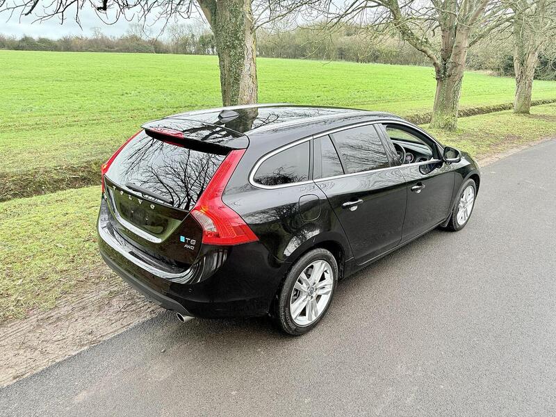 Used Volvo V60 2025 for sale - 77264080: Photo 12