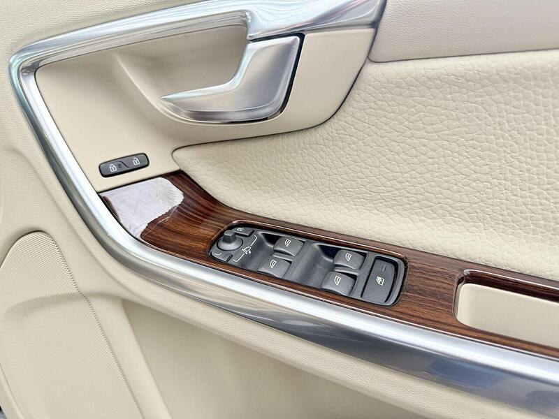 Used Volvo V60 2025 for sale - 77264080: Photo 29