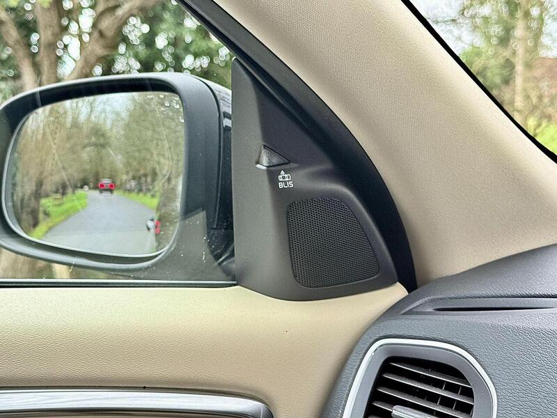 Used Volvo V60 2025 for sale - 77264080: Photo 34