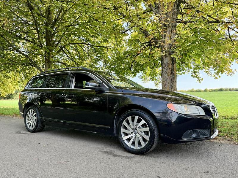 Used Volvo V70 2025 for sale - 76403225: Photo 1