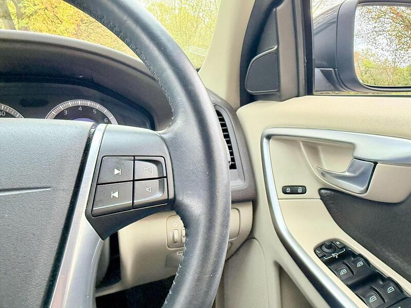 Used Volvo XC60 for sale - 76863517: Photo 20