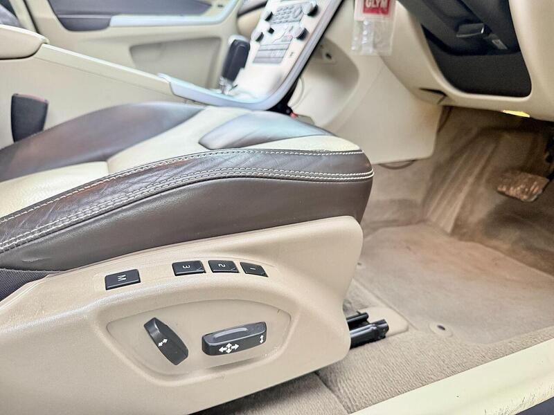 Used Volvo XC60 for sale - 76863517: Photo 44