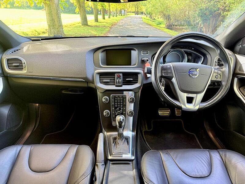 Used Volvo V40 for sale - 76114942: Photo 16