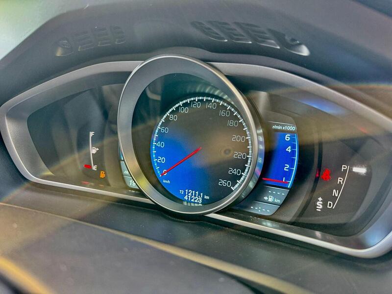 Used Volvo V40 for sale - 76114942: Photo 30