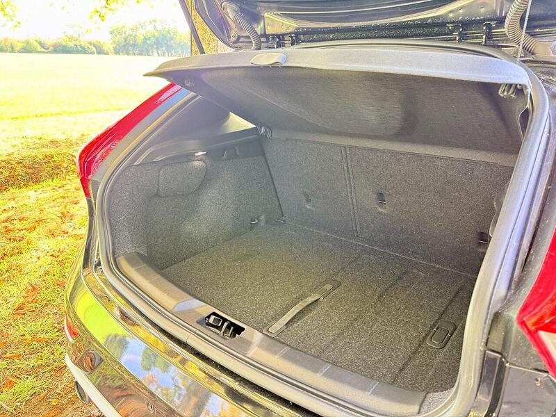 Used Volvo V40 for sale - 76114942: Photo 31