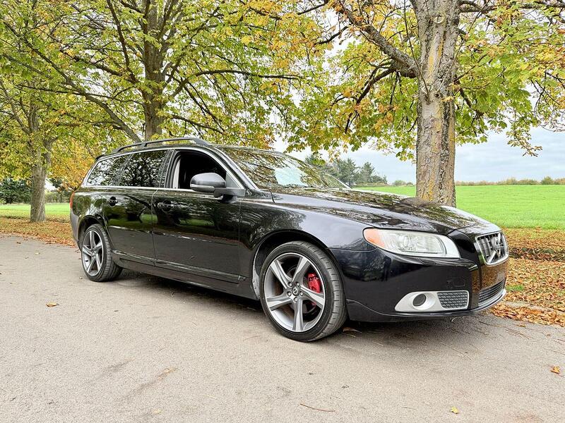 Used Volvo V70 for sale - 76778028: Photo 1