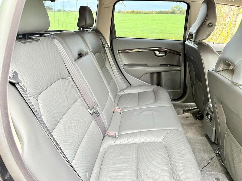 Used Volvo V70 for sale - 76778028: Photo 20