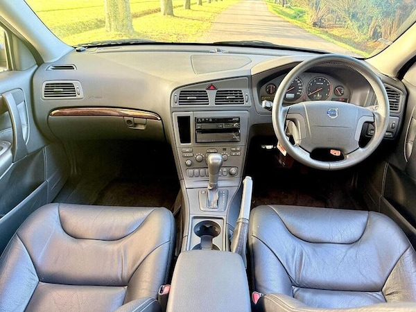Used Volvo V70 2025 for sale - 75307514: Photo 14