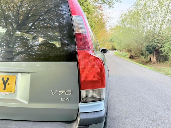 Used Volvo V70 2025 for sale - 75307514: Photo 35