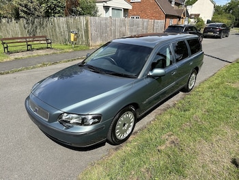 Used Volvo V70 2001 for sale - 75307514: Photo