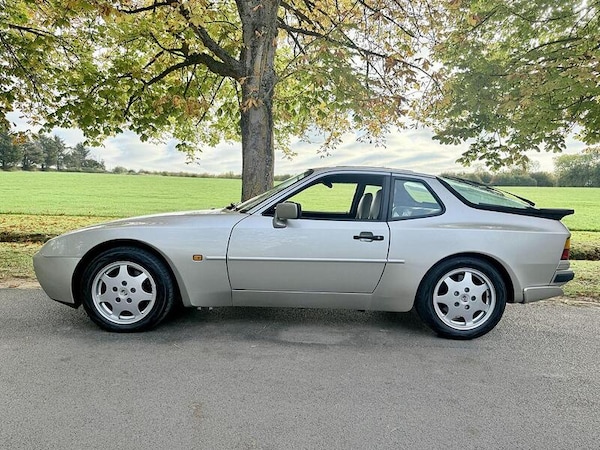 Used Porsche 944 for sale - 75307477: Photo 5