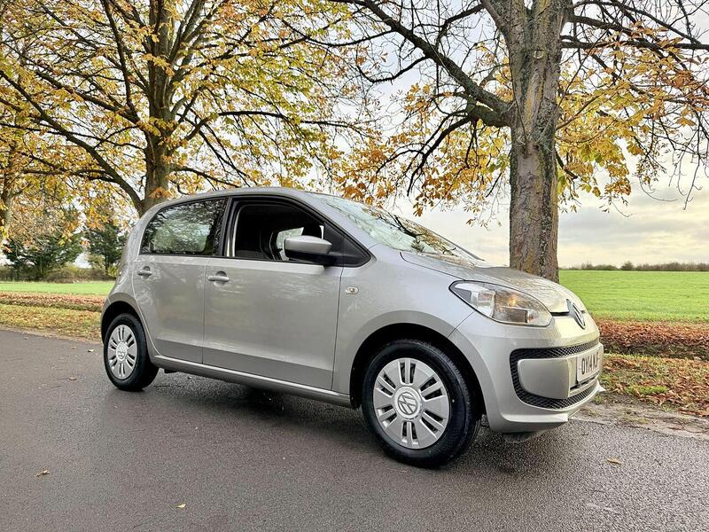 Used Volkswagen up! 2014 for sale - 76426405: Photo 1