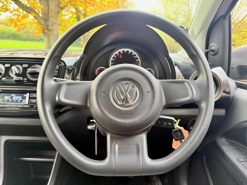 Used Volkswagen up! 2014 for sale - 76426405: Photo 26