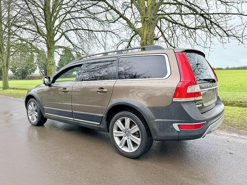 Used Volvo XC70 for sale - 77461202: Photo 7
