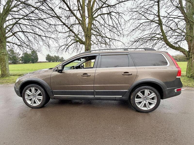 Used Volvo XC70 for sale - 77461202: Photo 9