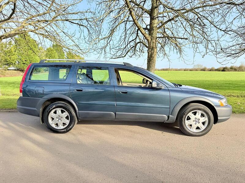 Used Volvo XC70 for sale - 77675260: Photo 10