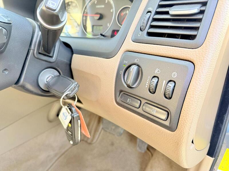 Used Volvo XC70 for sale - 77675260: Photo 21